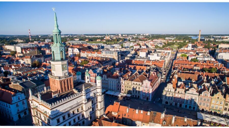 Poznan Old Town and Croissant Museum Private Walking Tour - Pacing and timing: how the 3 hours feel on your feet
