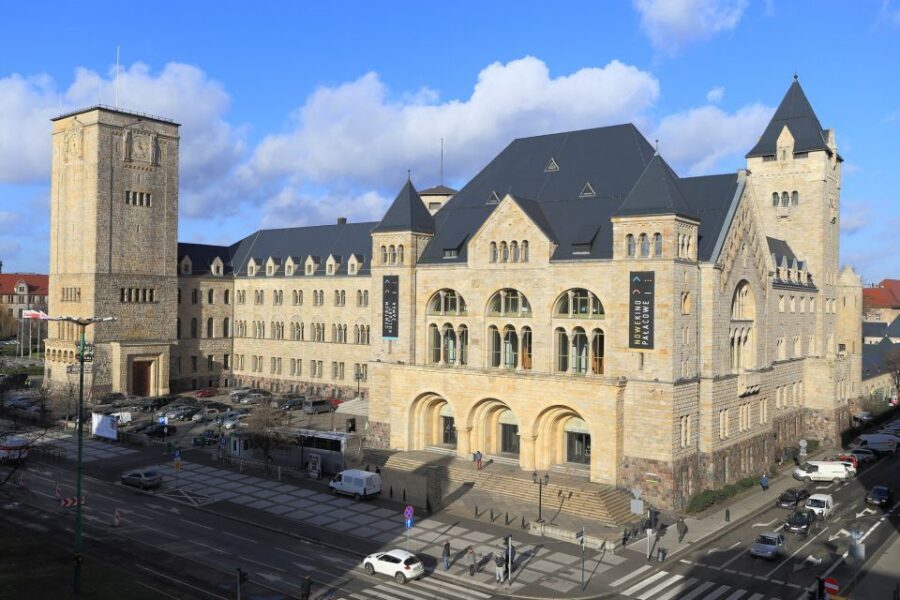 Poznan: Old Town, Srodka District, & Cathedral Private Tour - Price and Logistics: what you’re really paying for