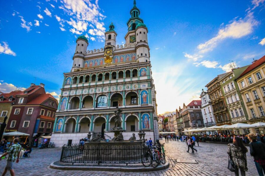 Poznan Private City Walking Tour from Cathedral Island - Starting on Ostrow Tumski: Cathedral Island sets the tone