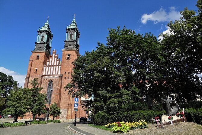 Private 3-hour Poznan Old Town Tour - The Croissant Museum and St. Martin croissants: a sweet finish that costs extra