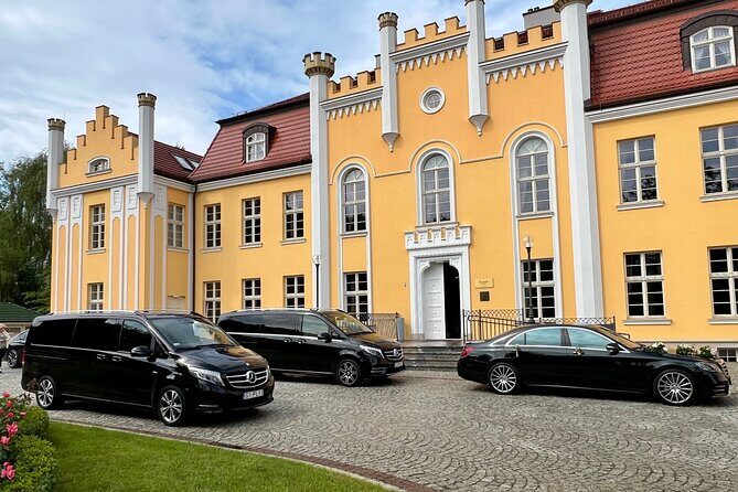 Private Airport Transfer Gdansk (GDN) to City Center Gdansk - Flight Monitoring and Waiting Time: The Hidden Saver