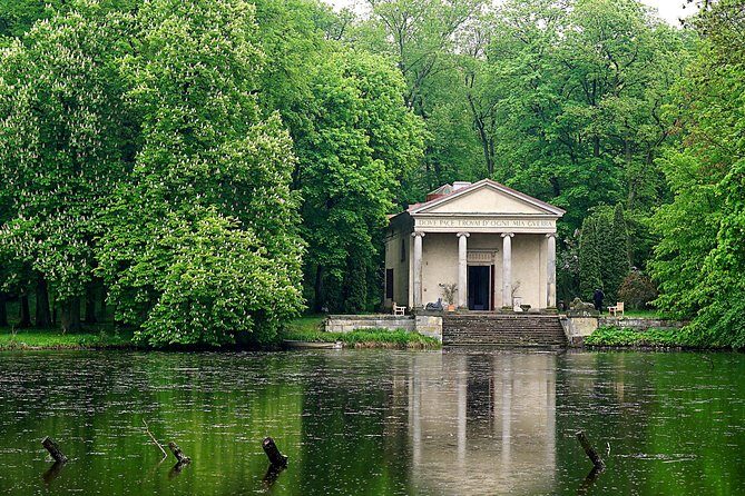 Private Day Trip From Warsaw: Łowicz Mazovian Countryside - Stop 1: The Łowicz Open-Air Museum of Folk Culture