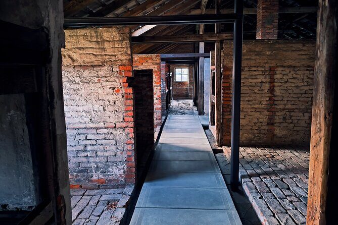 Private Guided Tour to Auschwitz & Birkenau from Krakow - Price and value: paying for fewer headaches