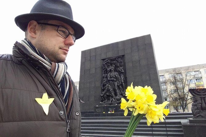 Private Tour: Warsaw Ghetto with a local Historian - English commentary and small comforts that add up
