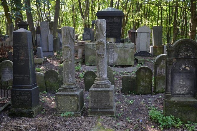 Private Tour: Warsaw's Jewish Heritage by Retro Fiat - The ghetto wall fragment and Chłodna Street: small plaques, huge gravity