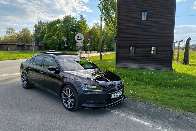 Private transfer from/to Krakow airport / City of Krakow - The Ride Into Kraków: Short, Direct, and Built for You
