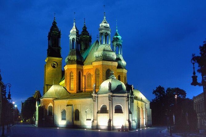 Private walking city tour in Poznan - Stop 2: Cathedral of St. Peter and Paul on Ostrów Tumski