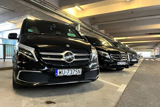 Private Warsaw Chopin Airport One Way Transfer - Flight delays: calm communication instead of chaos