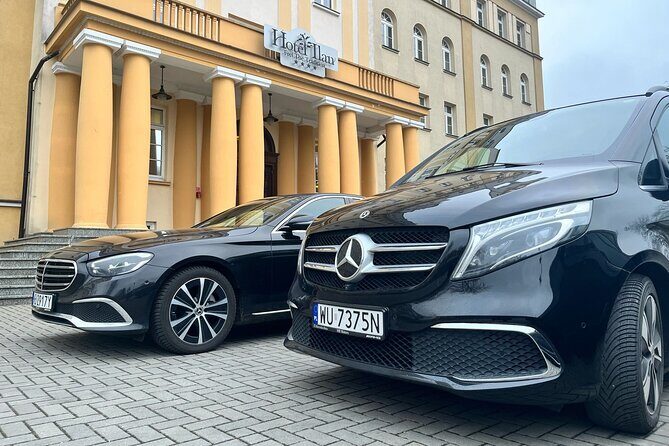 Private Warsaw Chopin Airport Round-Trip Transfer - How the arrivals pickup really works (and why it helps)