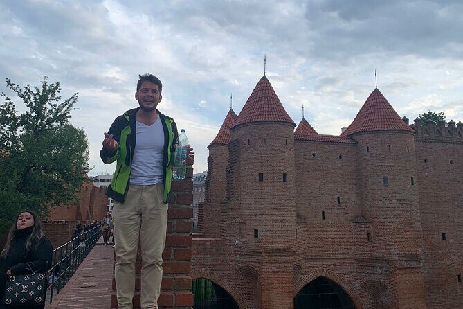 Private Warsaw Old Town & Royal Route Walking Tour – Bestseller - How the 2.5-hour route works: from Copernicus to the Mermaid