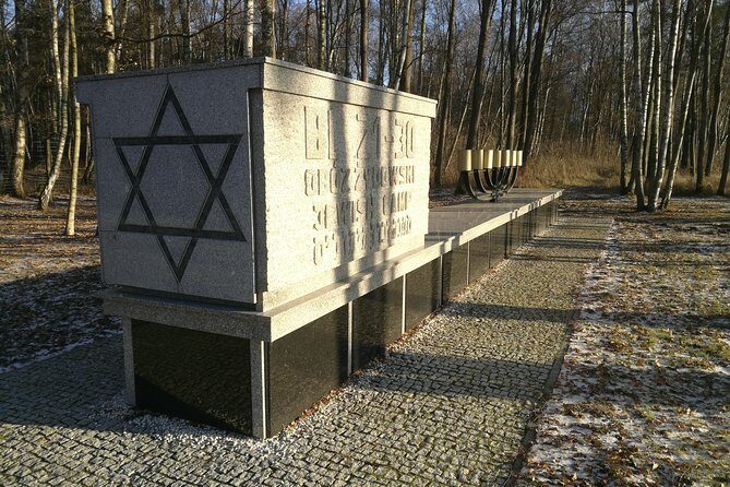 Private WW2 Tour of Westerplatte,Gdansk and Stutthof Including Lunch - Museum of the Polish Post Office and Gdańsk Old Town WWII Traces