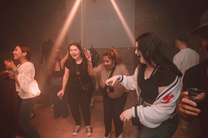 Pub Crawl Krawl Through Krakow - The 1 hour open bar: what you actually get and how to pace it