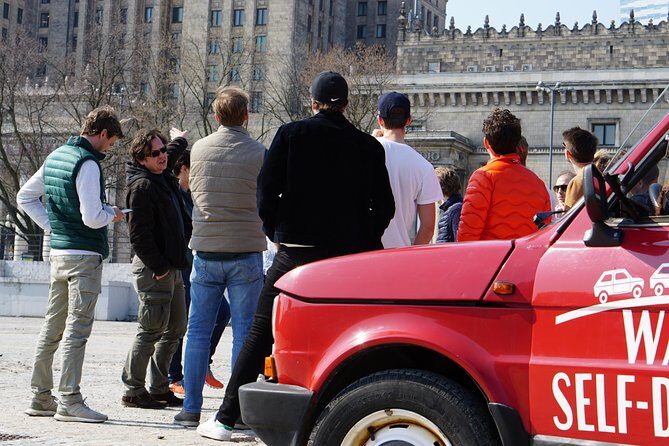 Retro Fiat Self-Drive Tour in Warsaw - Praga-North and Brzeska Street: street art with a prewar frame