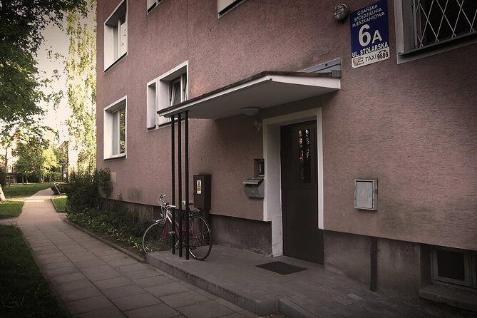 Room of Plenty - Where to meet near Gdańsk’s public transit