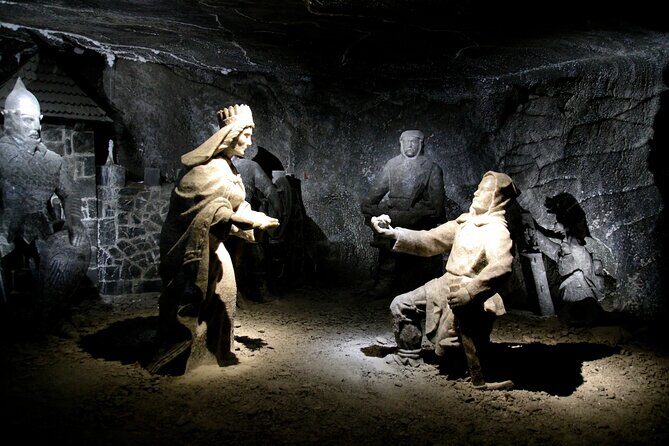 Salt Mine Wieliczka Guided Tour from Krakow - Going Underground: 378 Steps, 64m Depth, and a 2.5-Hour Salt Route