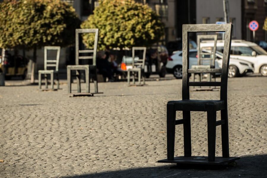 Schindler's Factory and Jewish Ghetto Guided Tour - Schindler’s Factory Museum: where the story turns from names into places