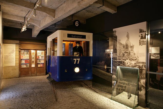 Schindler's Factory Guided Tour in Krakow & skip the line ticket - The heart of the tour: Fabryka Emalia Oskara Schindlera rooms and WWII timeline