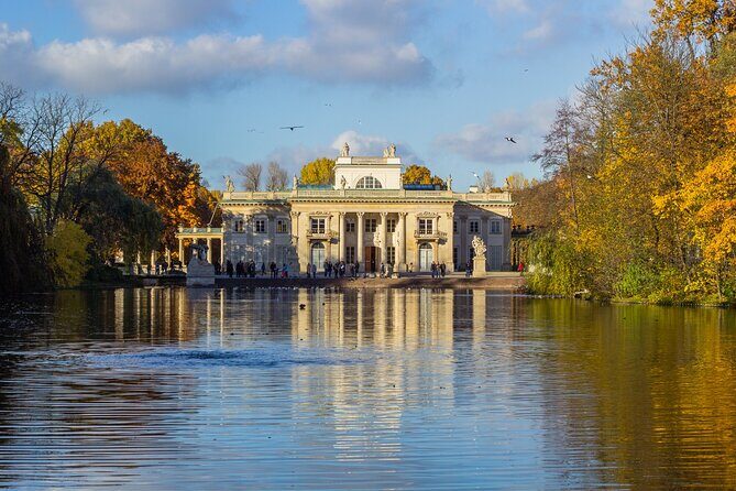 Secrets of Warsaw 4-hour Bike Tour - Ogrod Krasiński: a park break that sets the tone