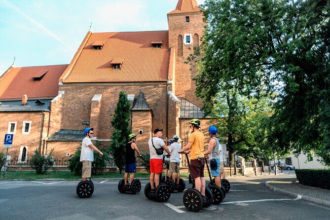 Segway Tour Wroclaw: Ostrów Tumski Tour - 1,5-Hours of Magic! - Start at Kuźnicza 25: training, helmet, and a rain-ready plan