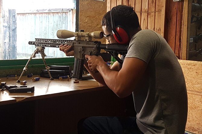 Shooting Krakow+REAL GUN+priv round trip transfer from your hotel - Arriving at the Range: What the First Minutes Feel Like