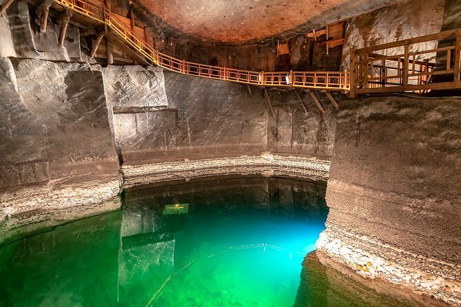 SKIP THE LINE: Private Wieliczka Salt Mine guided tour from Kraków - English guide support that actually helps