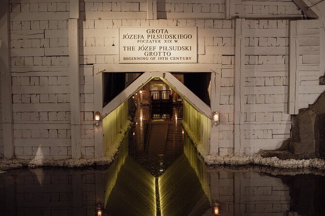Skip the line ticket Wieliczka Salt Mine Guided Tour - Pickup, meeting point, and the one timing detail you must confirm