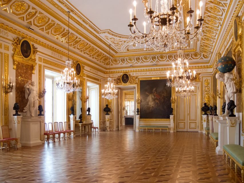 Skip-the-Line Warsaw Royal Castle Private Guided Tour - Price and value: is $151 fair for 2–3 hours?