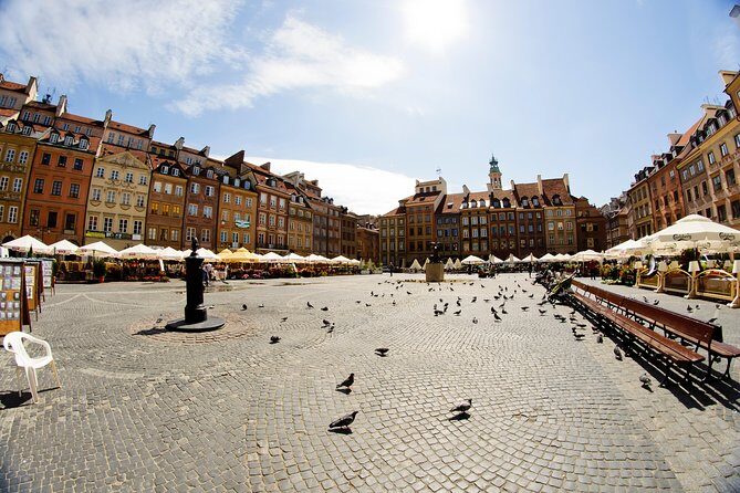 Skip-the-Line Warsaw Royal Castle Private Guided Tour - Chopin stops and the presidential-palace neighborhood: culture and power together