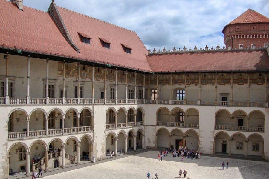 Skip-the-Line Wawel Castle Chambers Private Tour - Wawel Hill and the Royal Castle Complex: Where the Stories Take Shape