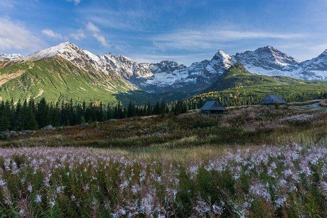 SLOVAKIA PRIVATE TOUR with ZAKOPANE - Chocholow Village: a short step back in time