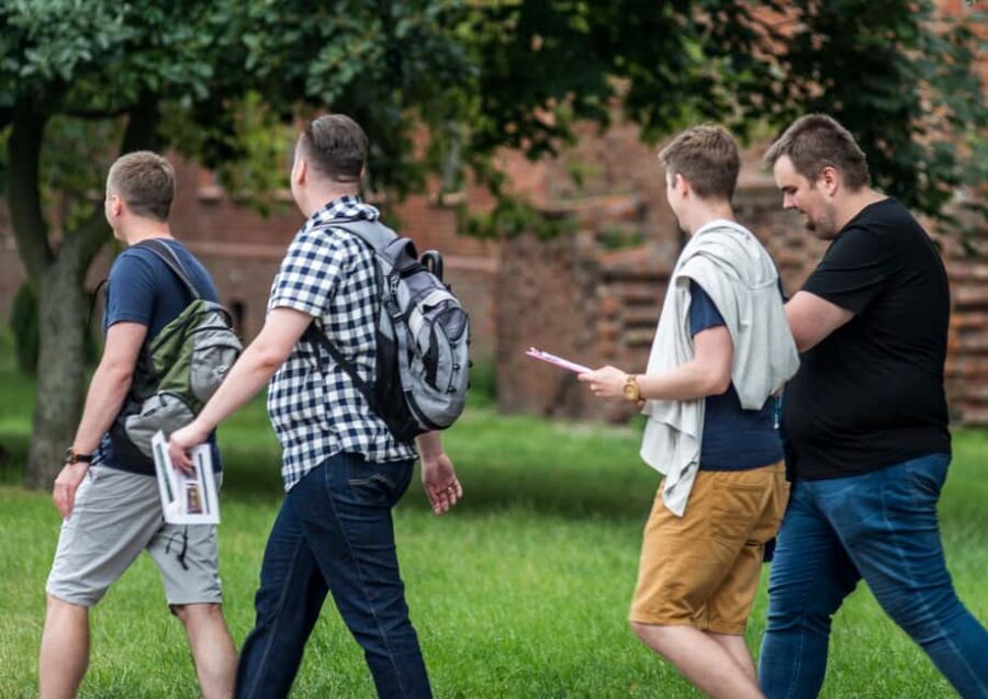 Sopot: Spy-Themed Walk & Game with Host - Your Route Starts Outside Sopot Station on ul. Dworcowa 7
