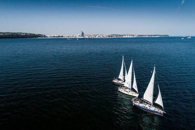Sopot Yacht Cruise Around the Bay with Welcome Drink - When the route turns back: how to set expectations