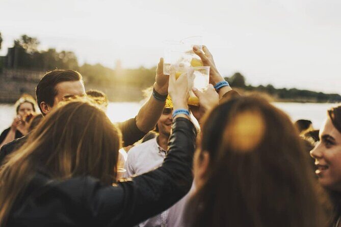 Sunset Boat Tour with Unlimited Drinks in Warsaw - Key things to know before you go
