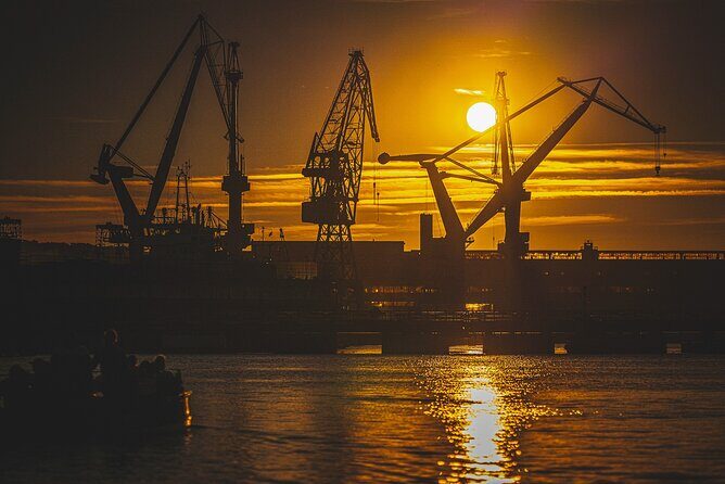Sunset on the Shipyard and Old Town Evening Cruise - Stop 1: Gdansk Shipyard Views and the Imperial Shipyard Story