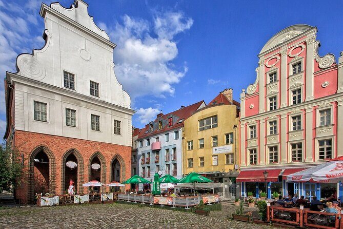 Szczecin Walking Tour: Explore Top Sights & Hidden Gems - Starting at Kino Pionier 1907: Finding the Tour Without Stress