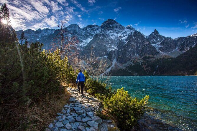 Tatra Mountains and Morskie Oko Hike From Krakow - The 9-kilometer walk: views, time, and the road-walk reality