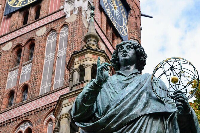 Torun - City of Copernicus Private Tour - Toruń in one day: how Copernicus turns a city tour into a story