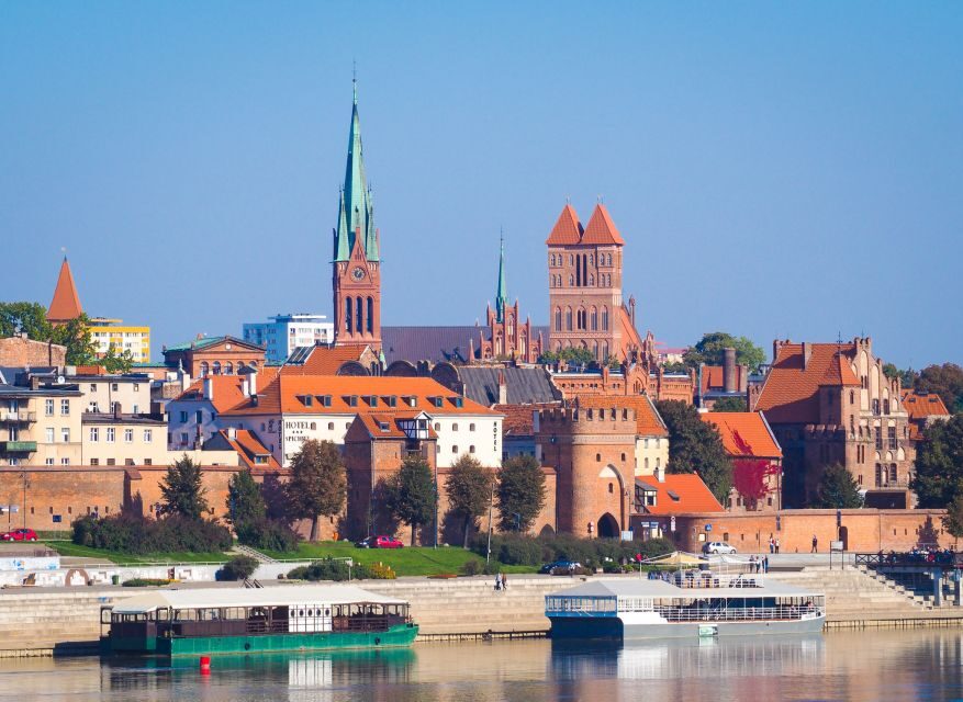Torun Old Town Highlights Private Walking Tour - Who should book the 2, 3, or 4-hour option
