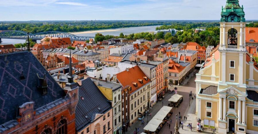 Torun: Private Walking Tour of a Medieval Town - Gingerbread in Toruń: More Than a Snack