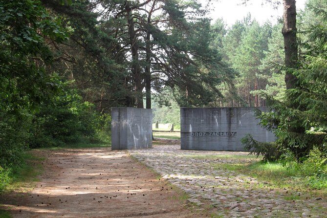 Treblinka Camp Museum tour from Warsaw with hotel pickup - Hotel Pickup and the 9:00 Start That Keeps Things Simple