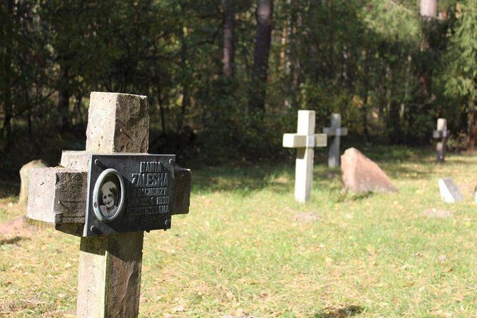 Treblinka Concentration Camp, Heartbreaking Tour from Warsaw - The Bonus Context Stops: Umschlagplatz and Ghetto Heroes at POLIN