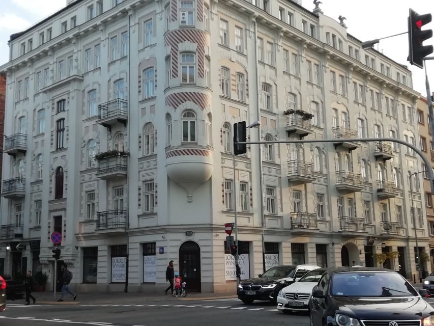 Warsaw: 2-Hour Praga Walking Tour - Rozycki Bazaar: where the neighborhood still does business