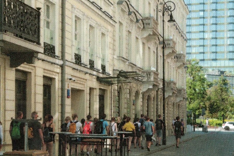 Warsaw: 2-Hour Tour of Daily Life in the Ghetto Warsaw - Ending at the Jewish Museum: plan time, budget for entrances