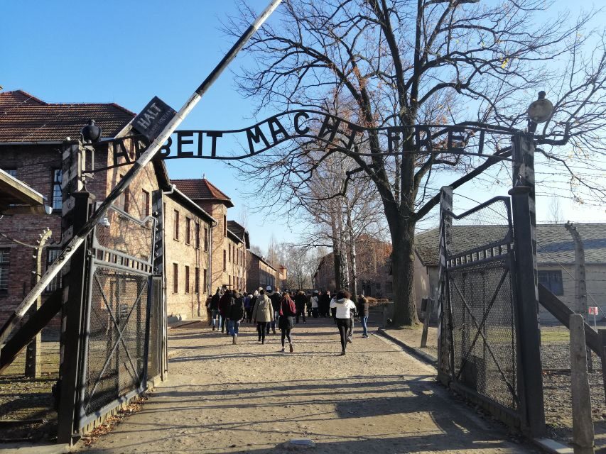 Warsaw: Auschwitz-Birkenau and Krakow Tour by Car - Price and value: what you’re paying for on a tough logistics day
