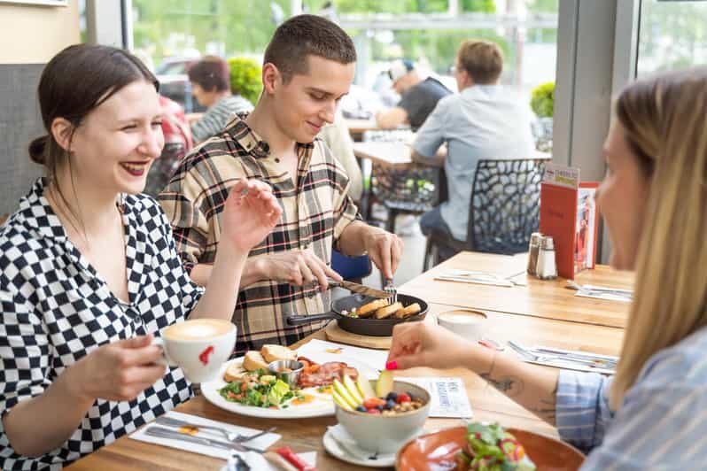 Warsaw: Breakfast at Hard Rock Cafe - The memorabilia experience: almost 300 rock music pieces while you eat