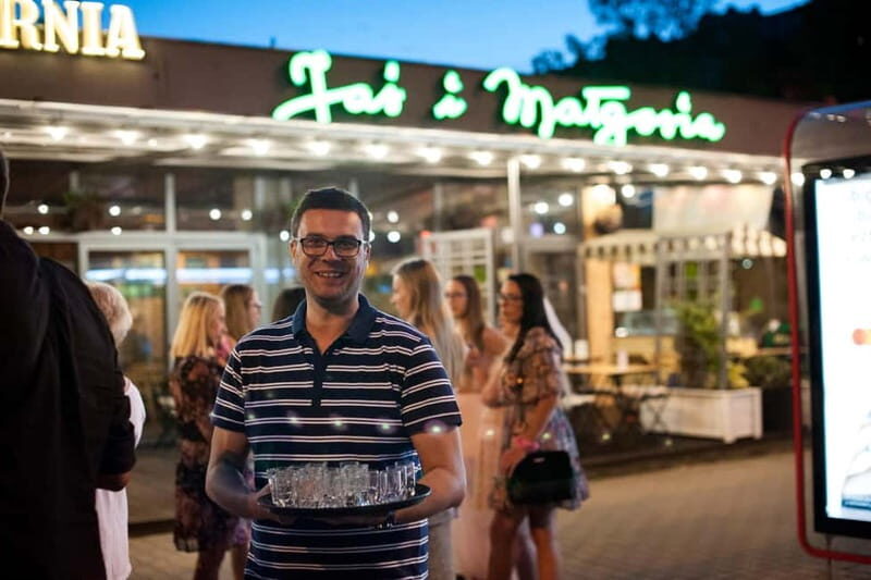 Warsaw: "Cheers on Wheels" Vodka Tasting Tour by Retro Bus - A 7:00 PM retro-bus route through Praga streets