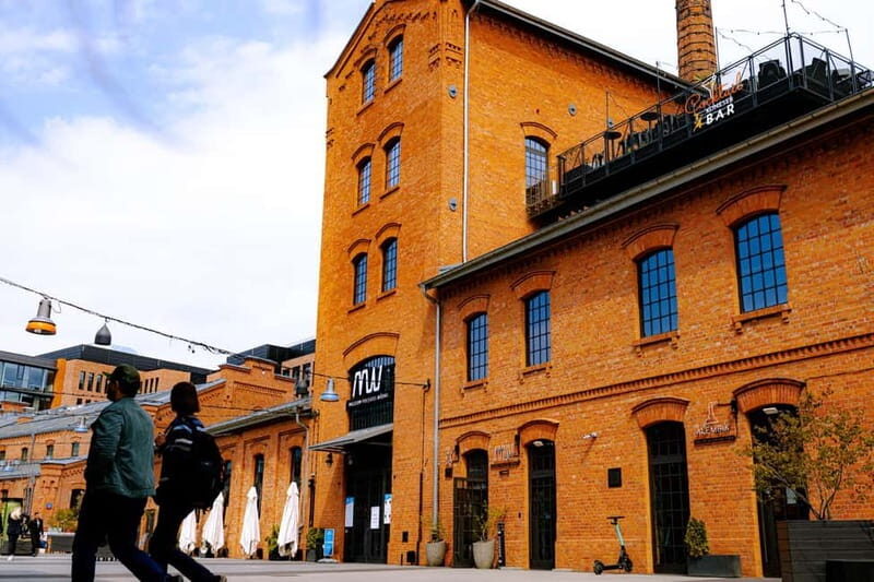 Warsaw: "Cheers on Wheels" Vodka Tasting Tour by Retro Bus - Stop 3: Koneser Center Polish Vodka Museum and three distinct pours