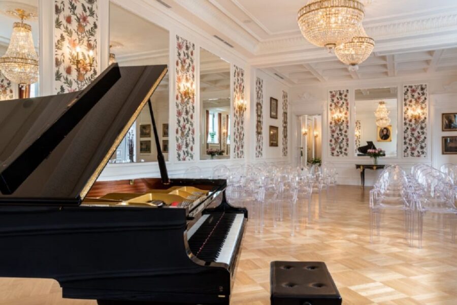 Warsaw: Chopin Concert Ticket With Glass of Champagne - Meeting the pianist at the end (and how to get the photo)
