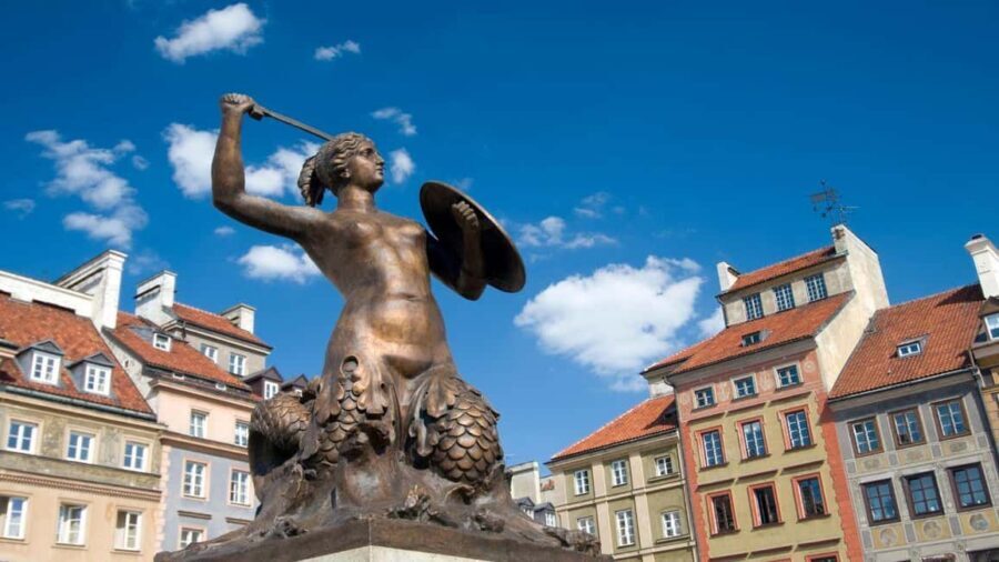 Warsaw: City Game – Discovering Famous Polish Heroes - The Royal Route part: Krakowskie Przedmieście to the Royal Castle