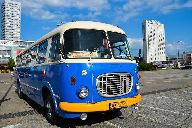Warsaw City Sightseeing in a Retro Bus for Groups - Castle Square: Royal Castle views and Sigismund’s Column context